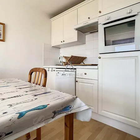 2 Proche Et Centre, Parking Inclus - Fr-1-236-66 Apartment